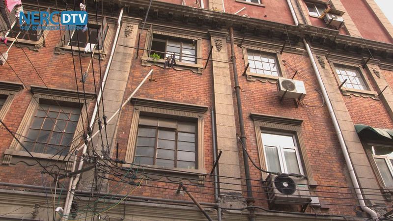 File:UHD SRC ResidentialBuilding 2160p30 420 8bit s1280x720 1.jpg