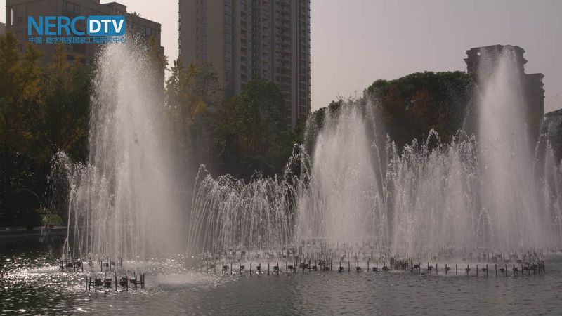 File:UHD SRC Fountains 2160p30 420 8bit s1280x720 1.jpg