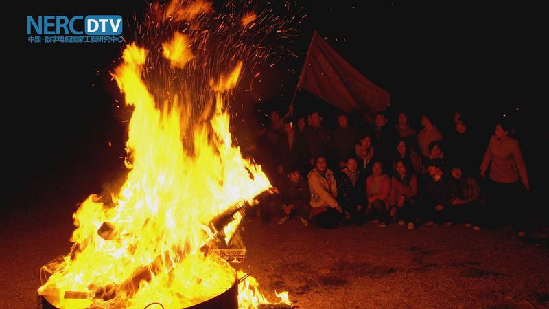 File:UHD SRC CampfireParty 2160p30 420 8bit s1280x720 1.jpg